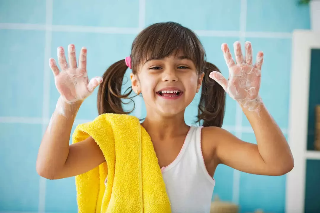 se laver les mains pour prévenir les infections par les vers