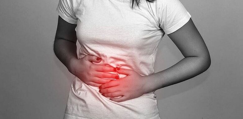 douleurs abdominales comme symptôme de la présence de parasites dans le corps