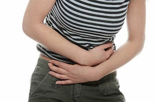 douleurs abdominales dues à des vers dans le corps